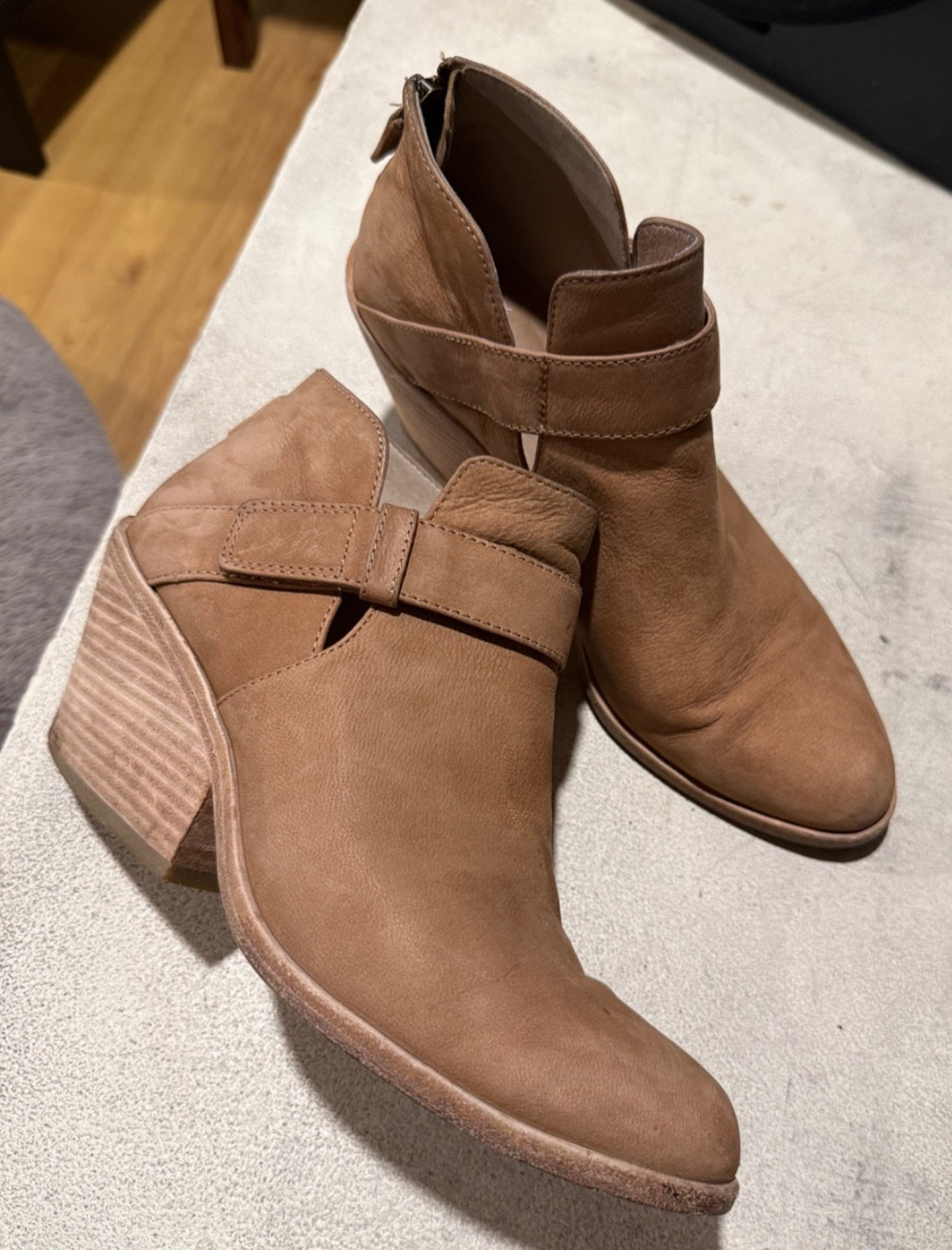 Eileen Fisher Ives Ankle Booties Sz 7 Tan Suede Leather Heeled Booties
